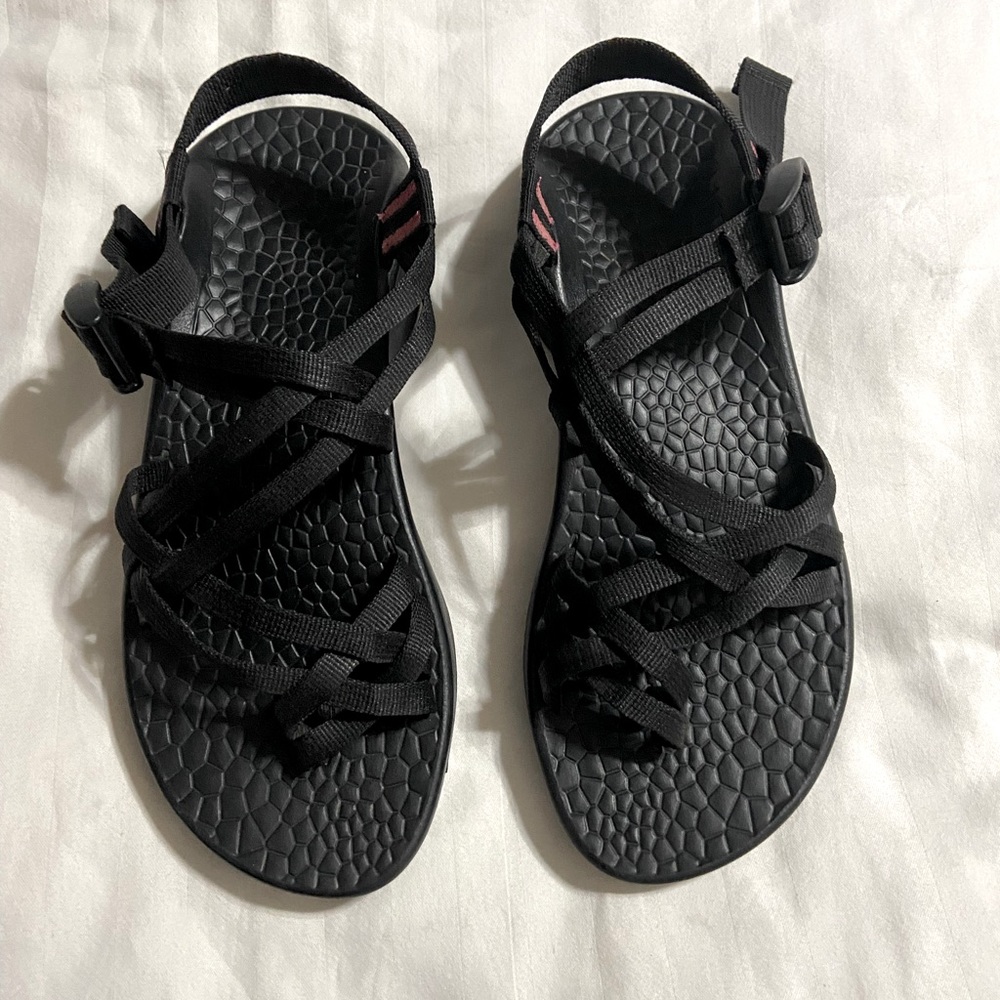 Womens Chaco’s black with pink stitching